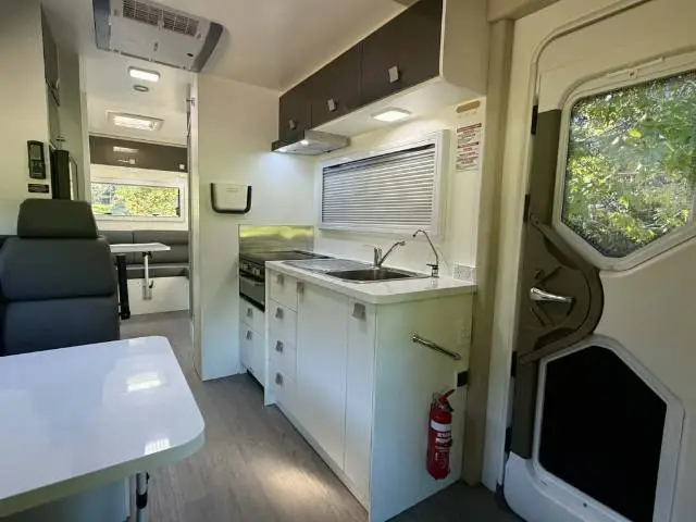USED 2021 WINNEBAGO BURLEIGH
