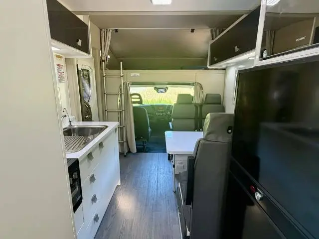 USED 2021 WINNEBAGO BURLEIGH