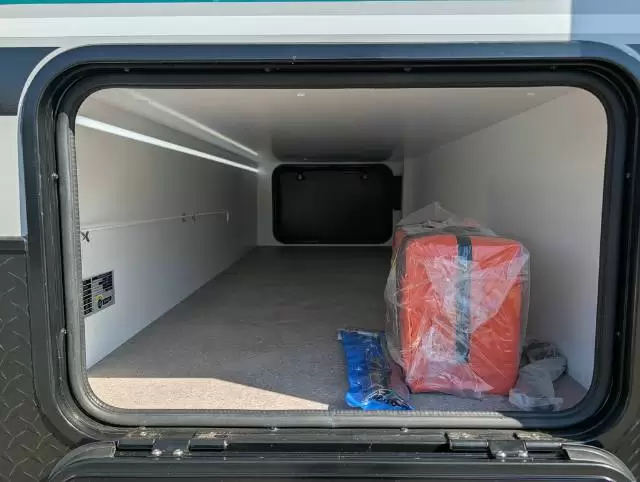 https://media-caravea.syd1.digitaloceanspaces.com/caravans/6EC18247/image-6.webp?q=sl3iBqWtgo