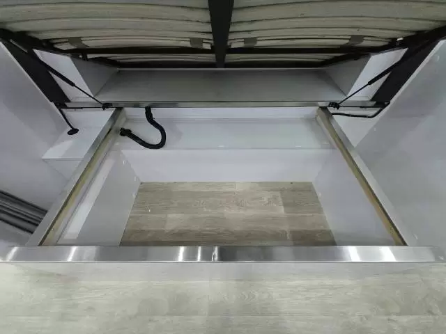 NEW 2025 SNOWY RIVER SRL220L