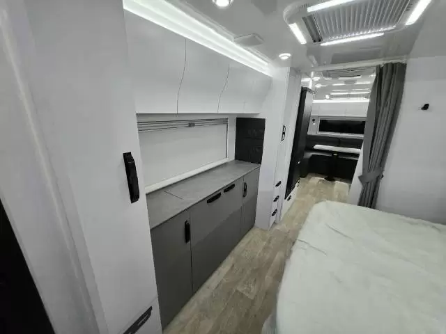 NEW 2025 SNOWY RIVER SRL220L