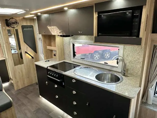USED 2020 WILLOW RV CONIFER 624