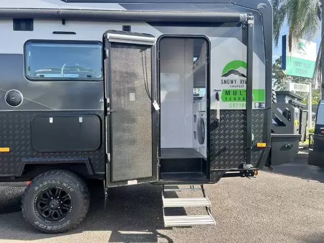 https://media-caravea.syd1.digitaloceanspaces.com/caravans/6EC18570/image-8.webp?q=Xy4SgsfWWr