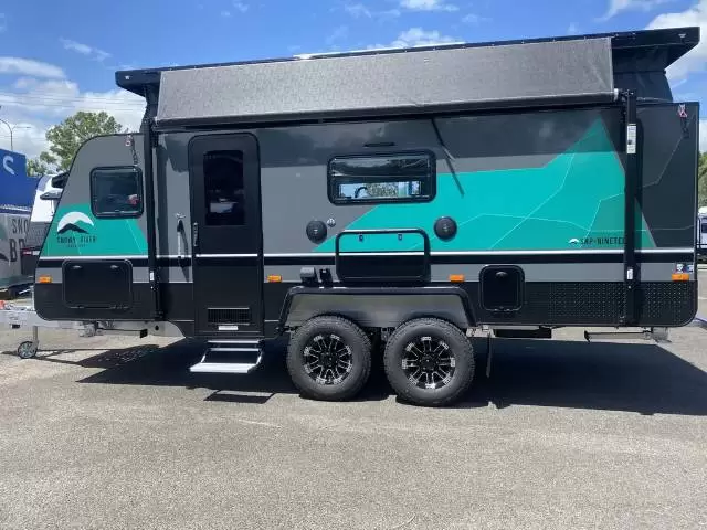 https://media-caravea.syd1.digitaloceanspaces.com/caravans/6EC18575/image-2.webp?q=RAJWV8ziqu