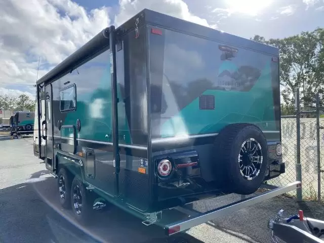 https://media-caravea.syd1.digitaloceanspaces.com/caravans/6EC18575/image-3.webp?q=shGvzVcHV9