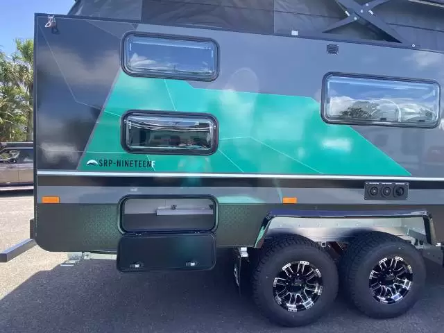https://media-caravea.syd1.digitaloceanspaces.com/caravans/6EC18575/image-7.webp?q=uGP1UerRAQ