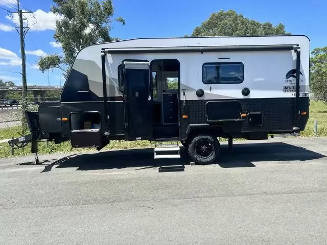 https://media-caravea.syd1.digitaloceanspaces.com/caravans/6EC18576/image-2.webp?q=6xnICInV6S