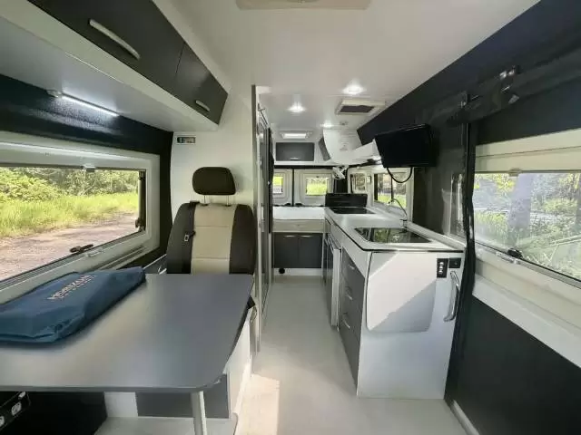 USED 2021 HORIZON MOTORHOMES BANKSIA