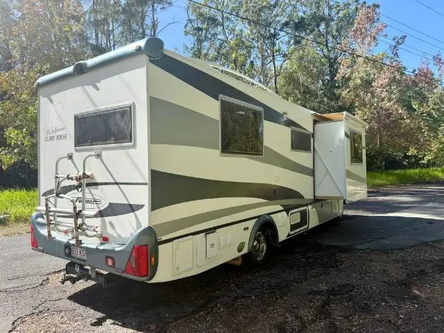 USED 2007 SUNLINER MONTE CARLO