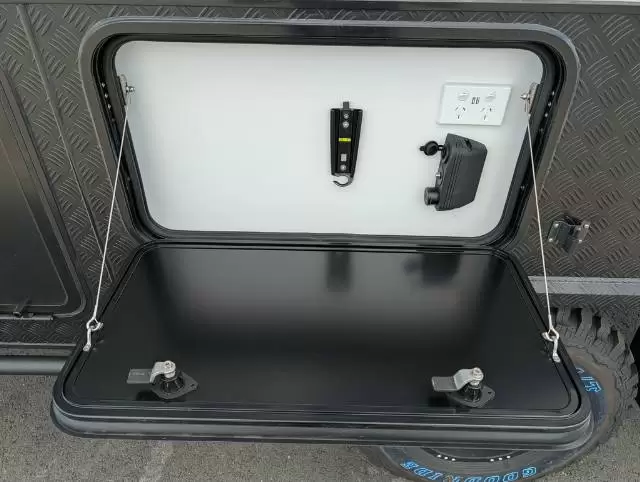 https://media-caravea.syd1.digitaloceanspaces.com/caravans/6EC18614/image-8.webp?q=PN0XIjgKUA