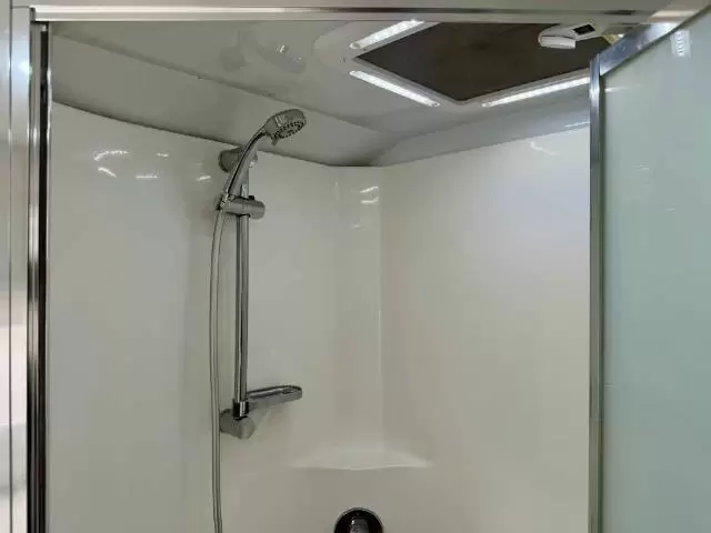 USED 2018 OPTION RV TRACTION