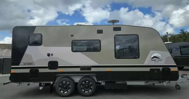 NEW 2025 SNOWY RIVER SRC20 MY26