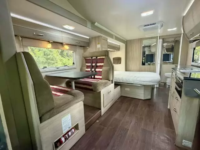 USED 2015 AVIDA BIRDSVILLE C7424SL