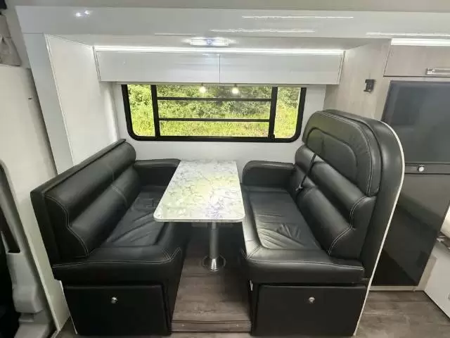 USED 2019 AVIDA ESPERANCE C7932SL