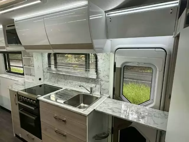 USED 2019 AVIDA ESPERANCE C7932SL