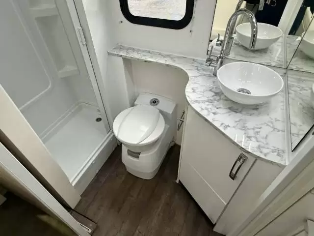 USED 2019 AVIDA ESPERANCE C7932SL