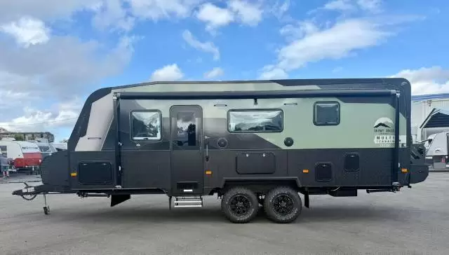 NEW 2026 SNOWY RIVER SRT22F FAMILY