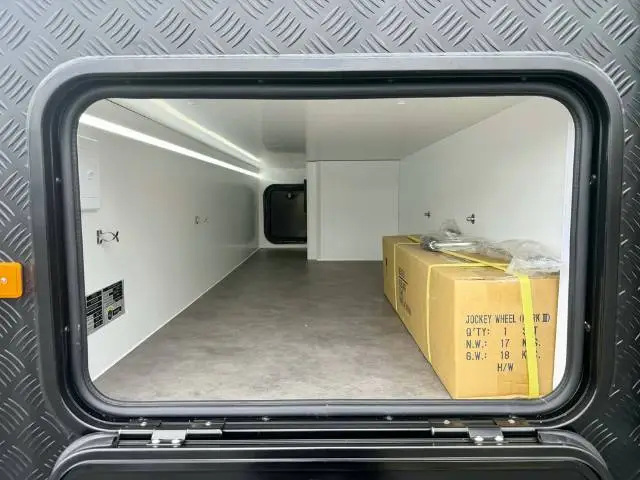 https://media-caravea.syd1.digitaloceanspaces.com/caravans/6EC18969/image-8.webp?q=2G9bvKaglU