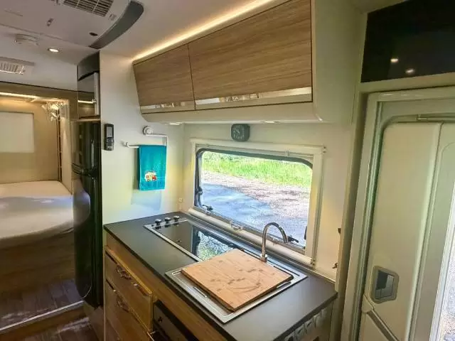 USED 2017 ADRIA CORAL 660SCS