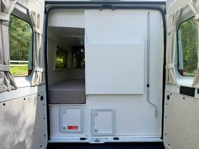 USED 2025 AVAN APPLAUSE 600-1