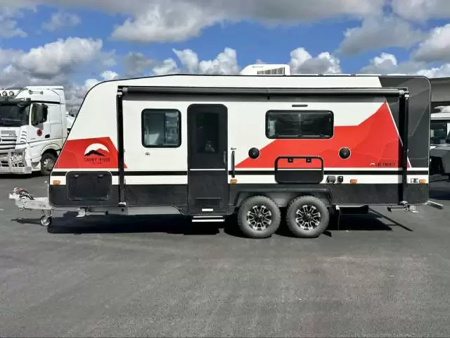 https://media-caravea.syd1.digitaloceanspaces.com/caravans/6EC19215/image-1.webp?q=DqutQHGMnB