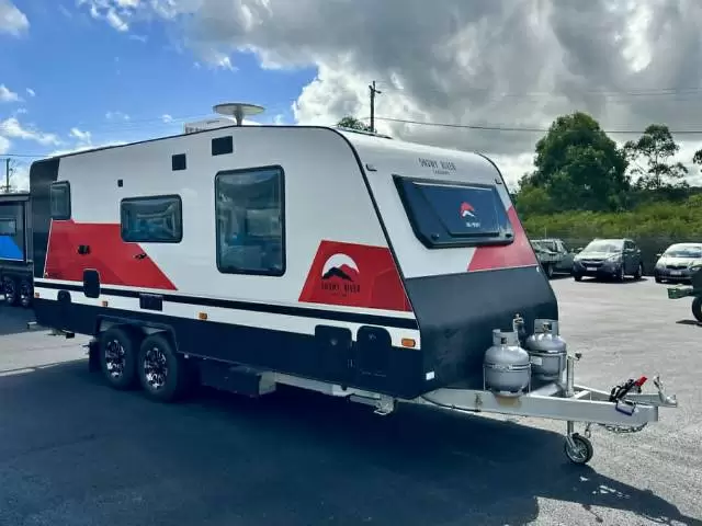 https://media-caravea.syd1.digitaloceanspaces.com/caravans/6EC19215/image-2.webp?q=ZBxotlspSN