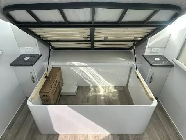 https://media-caravea.syd1.digitaloceanspaces.com/caravans/6EC19215/image-9.webp?q=eCJDmZiW0Q