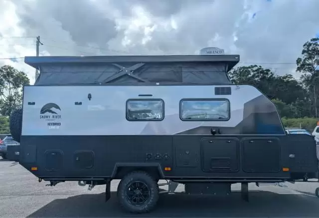https://media-caravea.syd1.digitaloceanspaces.com/caravans/6EC19222/image-3.webp?q=Trjao3KQzj