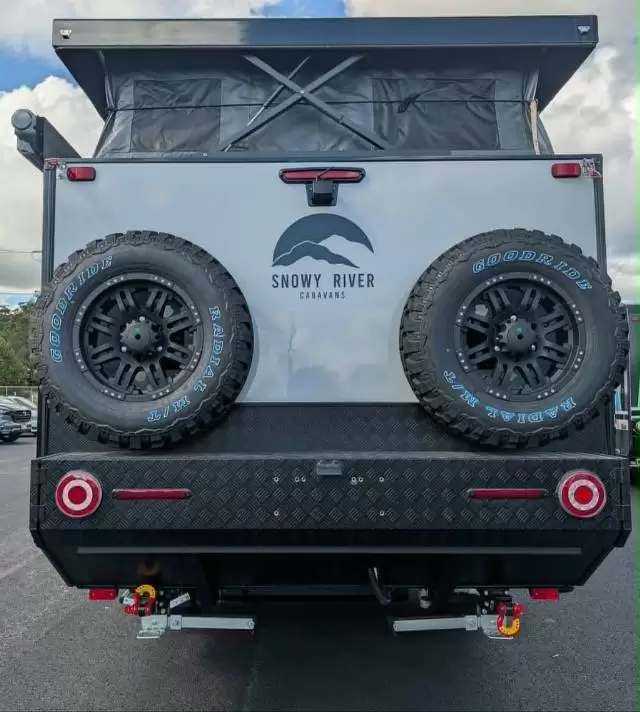 https://media-caravea.syd1.digitaloceanspaces.com/caravans/6EC19222/image-5.webp?q=9eCf3Xm4eW