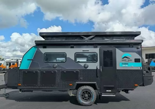 https://media-caravea.syd1.digitaloceanspaces.com/caravans/6EC19223/image-1.webp?q=ohahPolagO