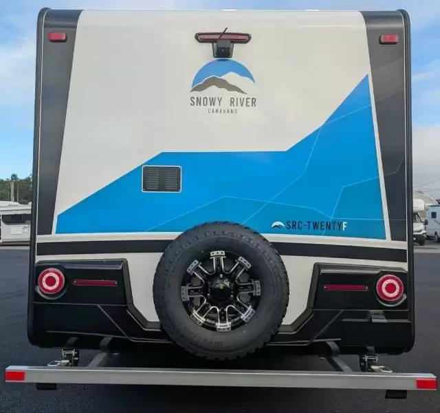 https://media-caravea.syd1.digitaloceanspaces.com/caravans/6EC19229/image-5.webp?q=uGWUhWXl7F