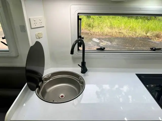 USED 2023 WINNEBAGO COTTESLOE