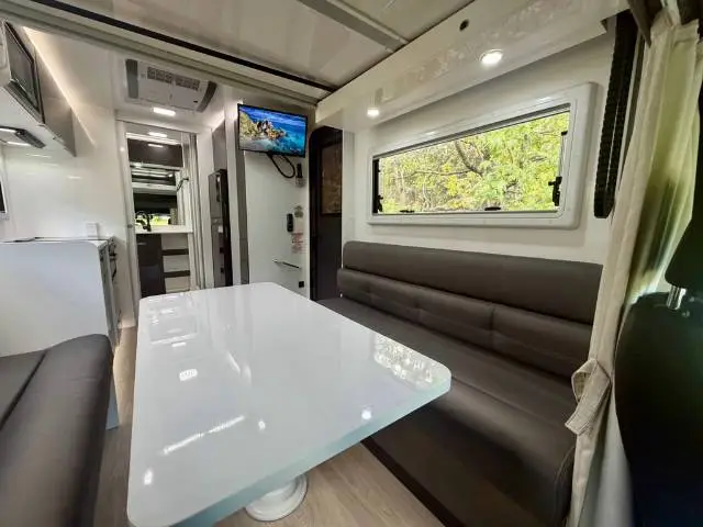 USED 2023 WINNEBAGO COTTESLOE