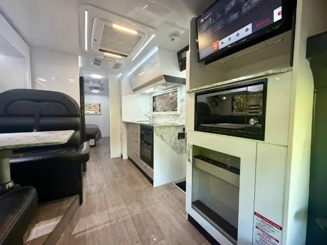 USED 2025 AVIDA FREMANTLE C9224SL