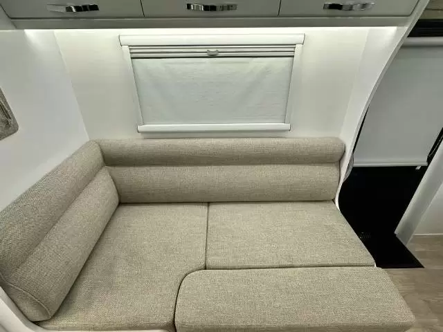 https://media-caravea.syd1.digitaloceanspaces.com/caravans/6EC19321/image-9.webp?q=xF3BYhS2LV
