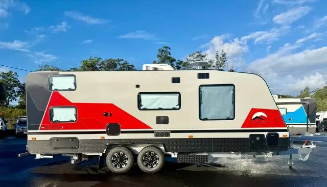 https://media-caravea.syd1.digitaloceanspaces.com/caravans/6EC19327/image-3.webp?q=Xj90HnzARt