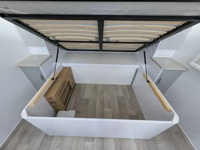 https://media-caravea.syd1.digitaloceanspaces.com/caravans/6EC19393/image-7.webp?q=8DG87T1zwf
