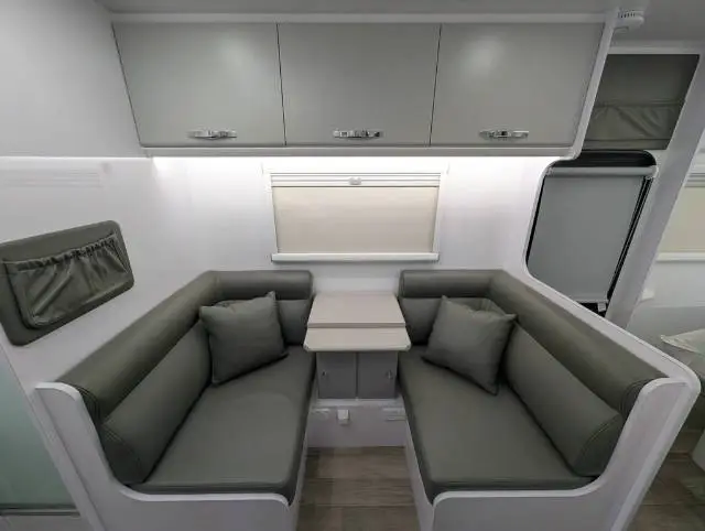 https://media-caravea.syd1.digitaloceanspaces.com/caravans/6EC19393/image-8.webp?q=xNOzH1ZvVd