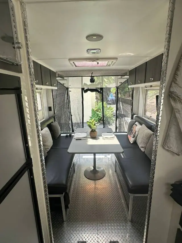 USED 2013 FRANKLIN LIMITLESS TOY HAULER