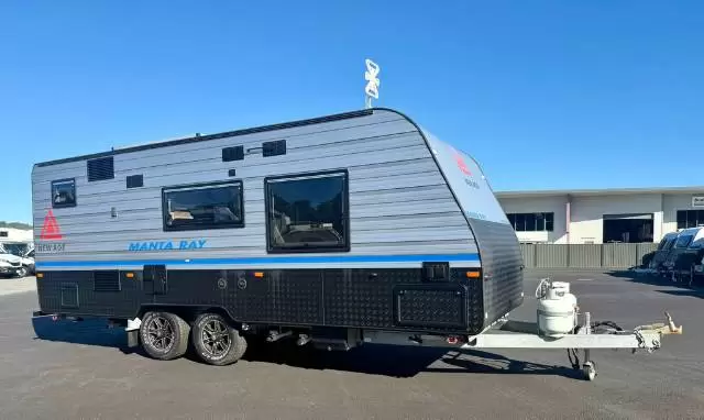 USED 2021 NEW AGE CARAVANS MANTA RAY MR19ERS2