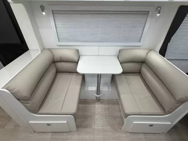 USED 2021 NEW AGE CARAVANS MANTA RAY MR19ERS2