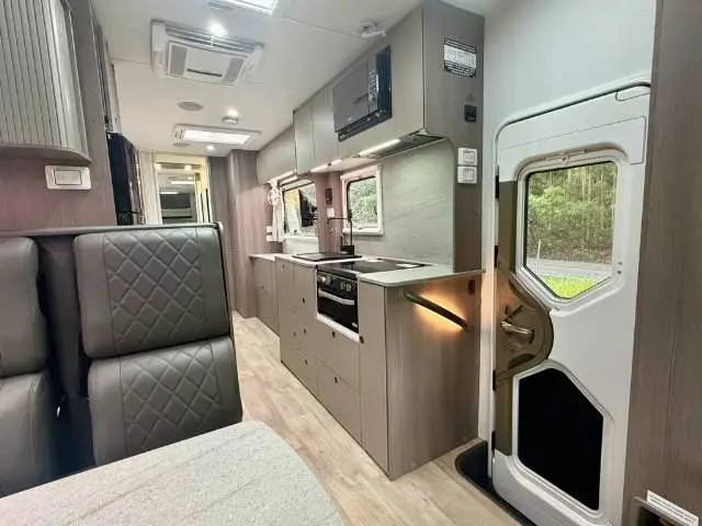 USED 2023 JAYCO CONQUEST FA25-1