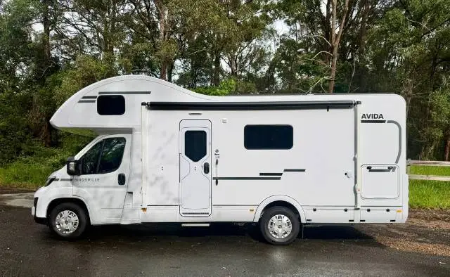 https://media-caravea.syd1.digitaloceanspaces.com/caravans/6EC19691/image-2.webp?q=AoJhVjt3Lx