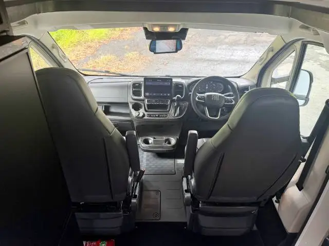 https://media-caravea.syd1.digitaloceanspaces.com/caravans/6EC19691/image-9.webp?q=NJ29uLgeUR