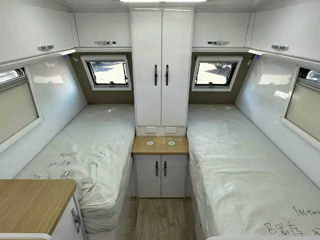 https://media-caravea.syd1.digitaloceanspaces.com/caravans/6EC19708/image-8.webp?q=9BEt146yLL