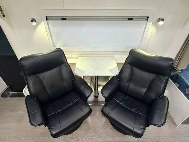 USED 2019 CRUSADER MUSKETEER ARAMIS SINGLE BEDS