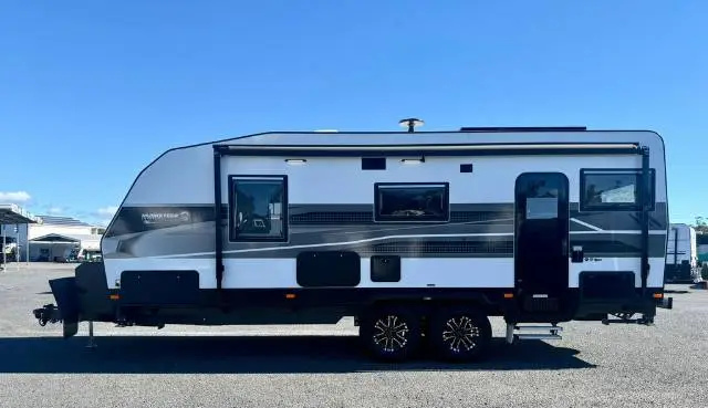 USED 2024 CRUSADER MUSKETEER EMPRESS A/T