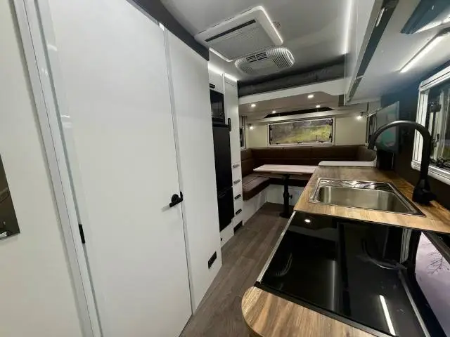 NEW 2026 AVIDA BRUNY C7044