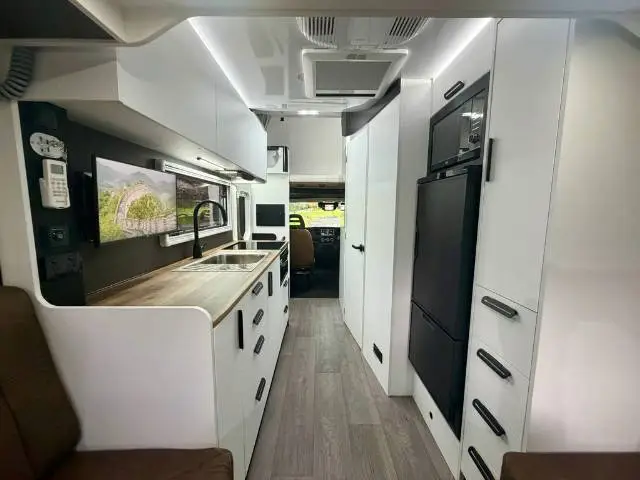 NEW 2026 AVIDA BRUNY C7044