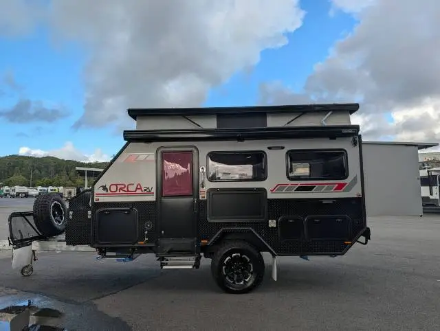 https://media-caravea.syd1.digitaloceanspaces.com/caravans/6EC19960/image-1.webp?q=Z0Dfbz9BMu